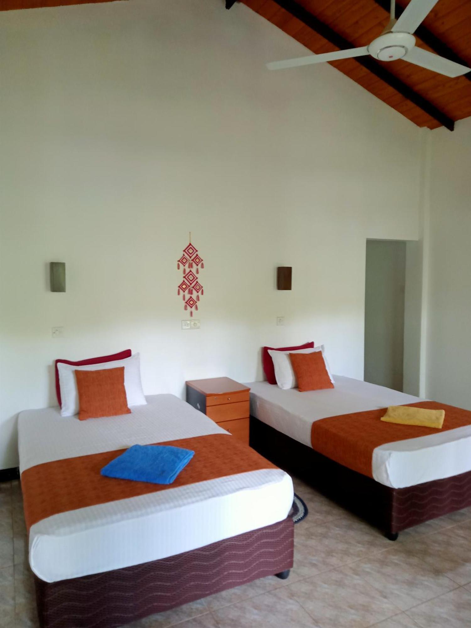 Kithmi Resort Полонарува Екстериор снимка