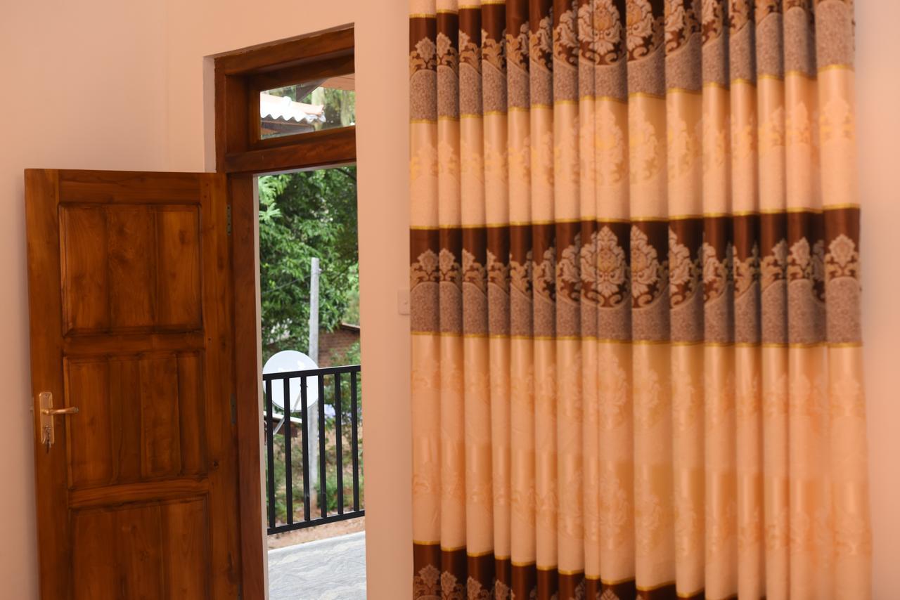 Kithmi Resort Полонарува Екстериор снимка